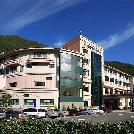 Hoya Resort, Wuling Heping  Buitenkant foto